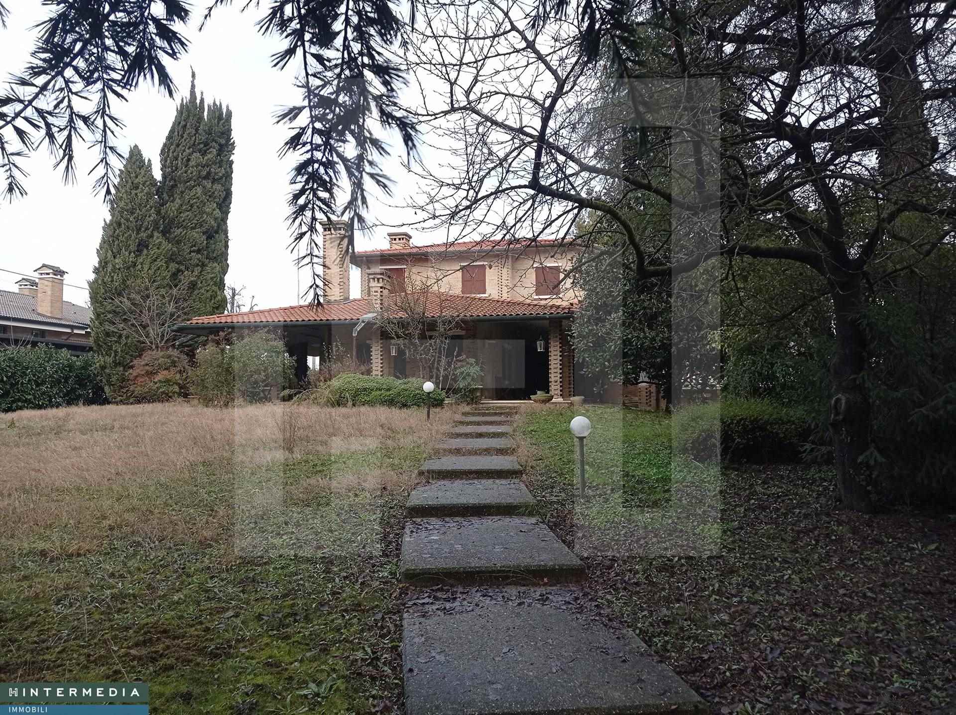 Villa in vendita a Santa Maria di Sala, 10 locali, prezzo € 430.000 | PortaleAgenzieImmobiliari.it