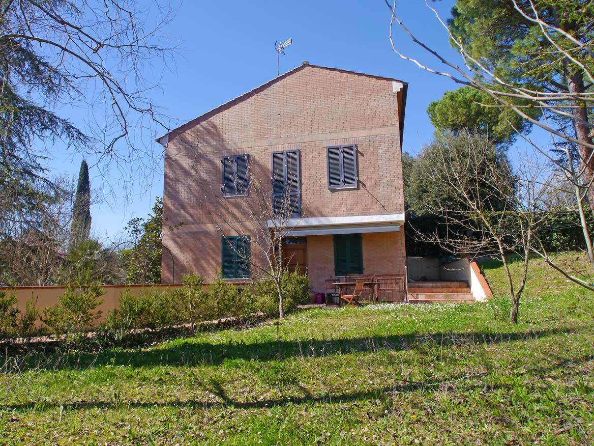 Villa Bifamiliare in vendita a Castelnuovo Berardenga, 10 locali, zona Località: PONTE A BOZZONE, prezzo € 520.000 | PortaleAgenzieImmobiliari.it