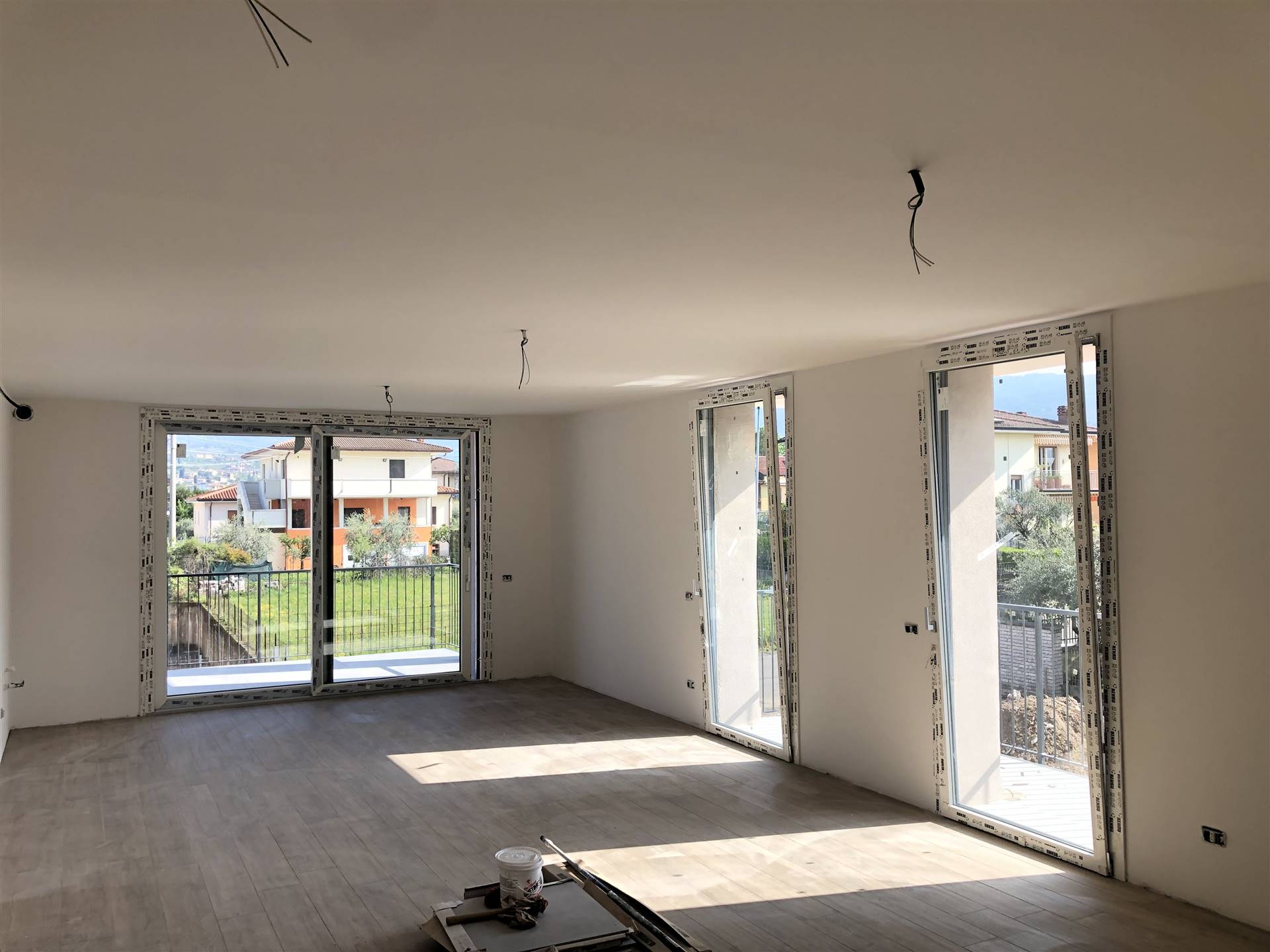 Appartamento in vendita a San Pietro in Cariano, 4 locali, zona monte, prezzo € 399.000 | PortaleAgenzieImmobiliari.it