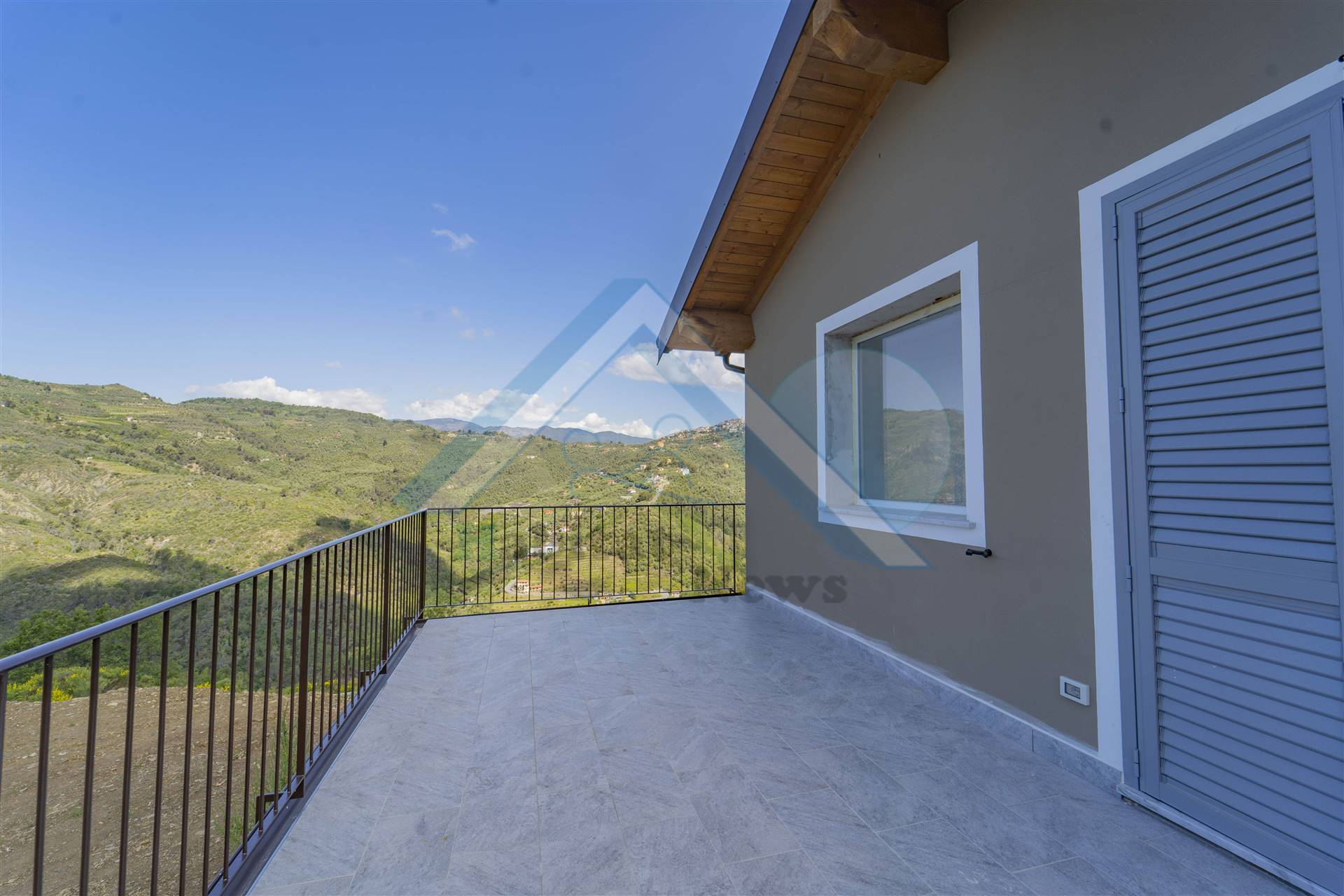 Villa in vendita a Perinaldo, 4 locali, prezzo € 580.000 | PortaleAgenzieImmobiliari.it
