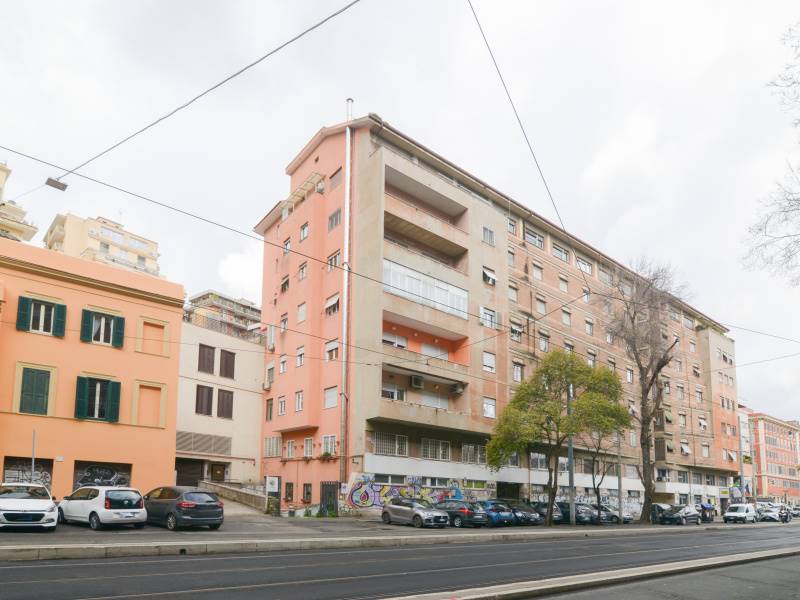 Appartamento in vendita a Roma, 3 locali, zona Zona: 25 . Trastevere - Testaccio, prezzo € 440.000 | CambioCasa.it