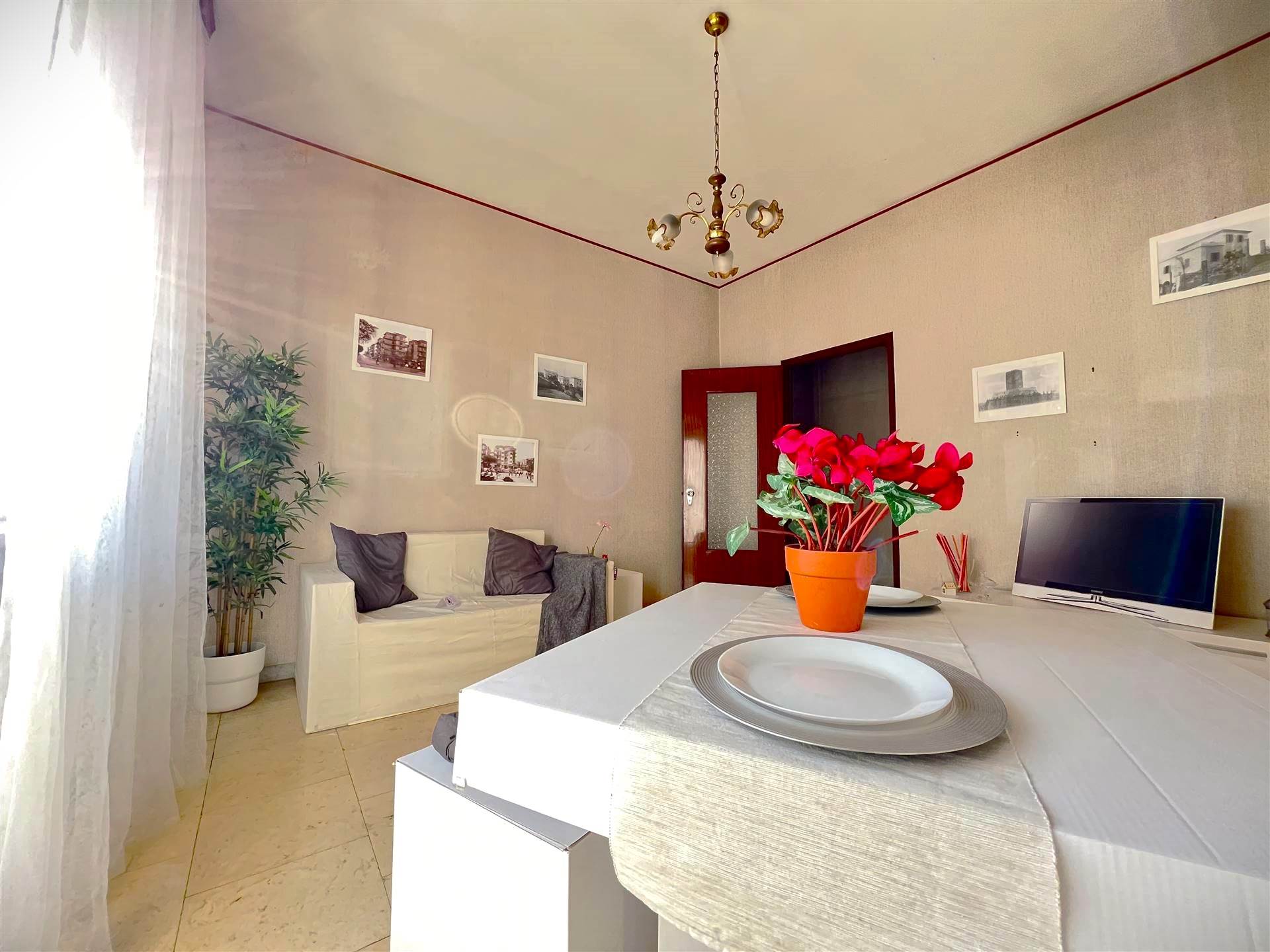 Appartamento in vendita a Roma, 2 locali, zona Località: TOR SAPIENZA, prezzo € 160.000 | CambioCasa.it