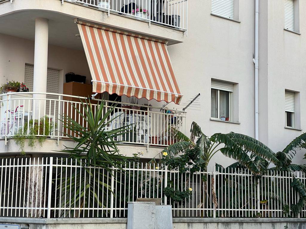 Appartamento in vendita a Ficarazzi, 4 locali, prezzo € 130.000 | PortaleAgenzieImmobiliari.it