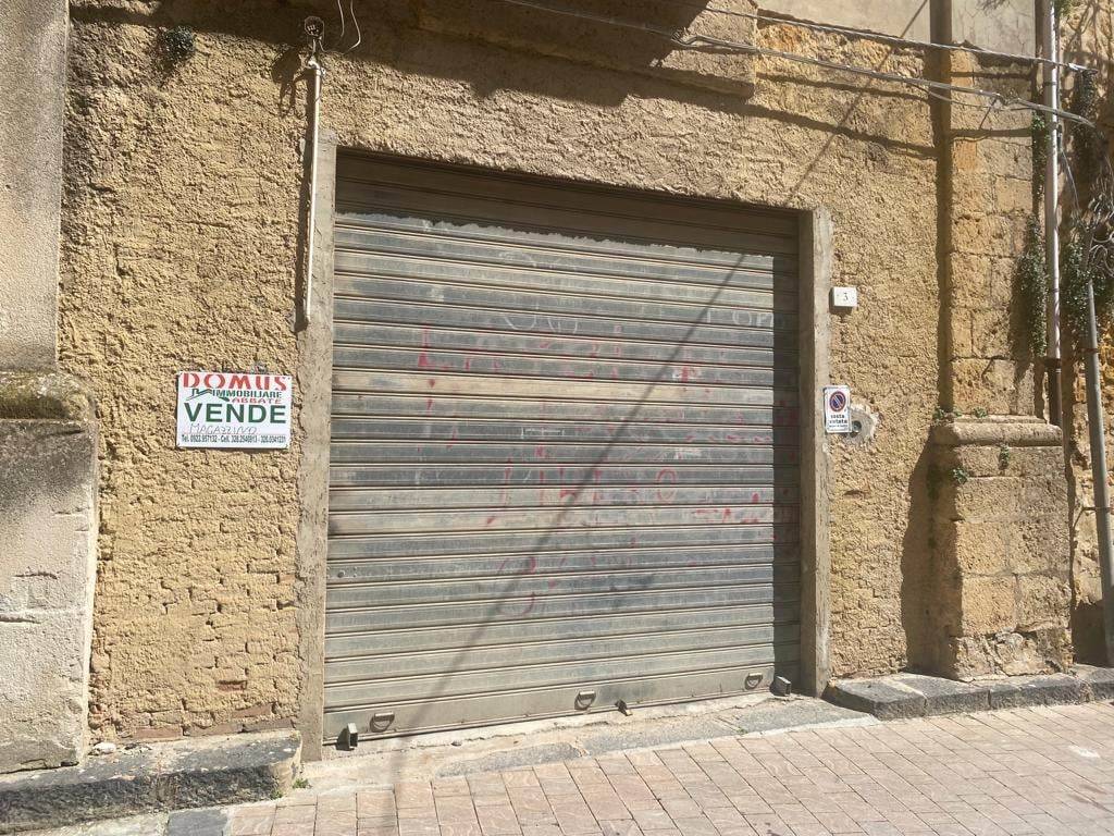 Box / Garage in vendita a Naro, 1 locali, prezzo € 40.000 | PortaleAgenzieImmobiliari.it