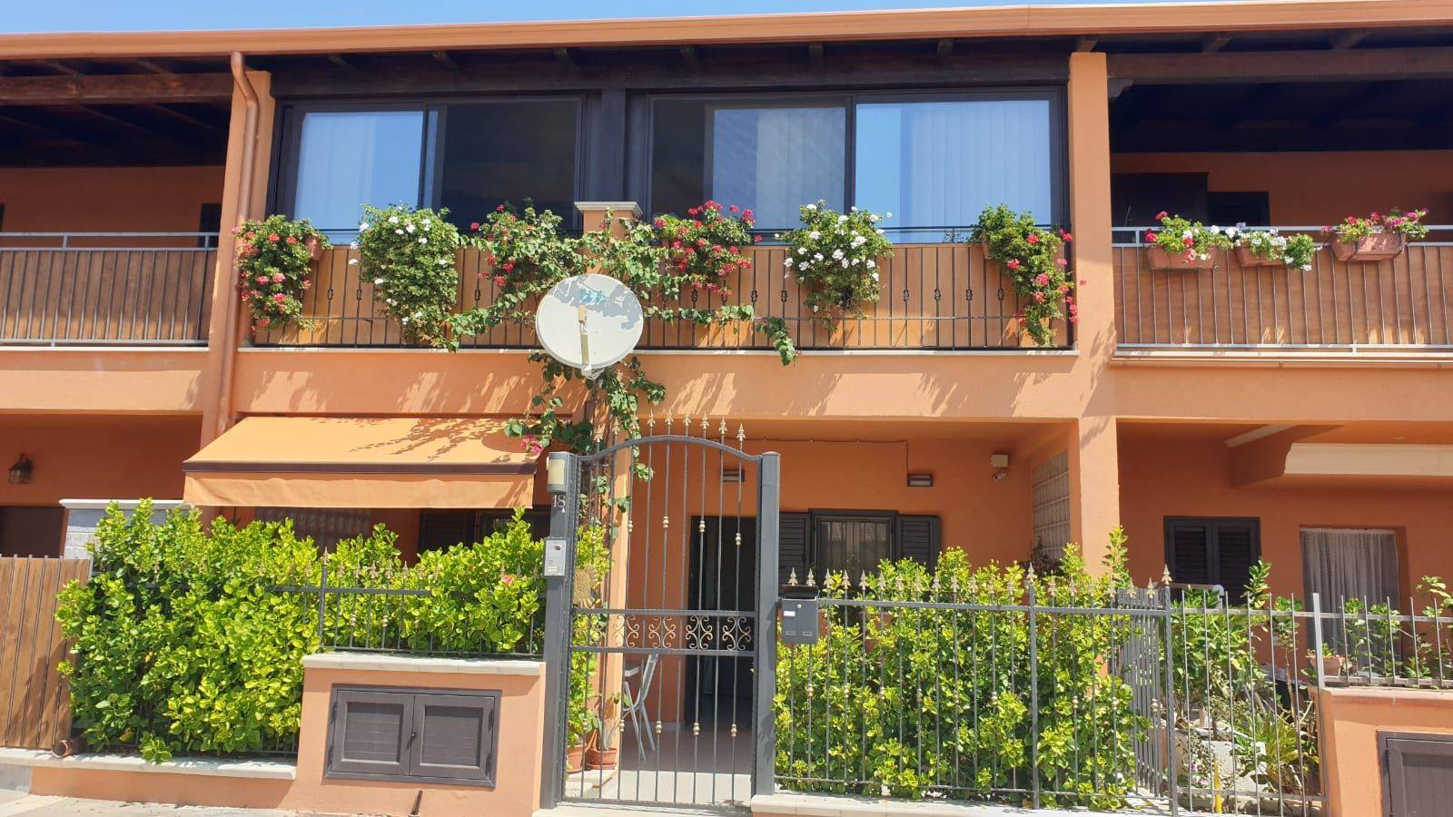 Villa a Schiera in vendita a Porto Empedocle, 6 locali, prezzo € 195.000 | PortaleAgenzieImmobiliari.it