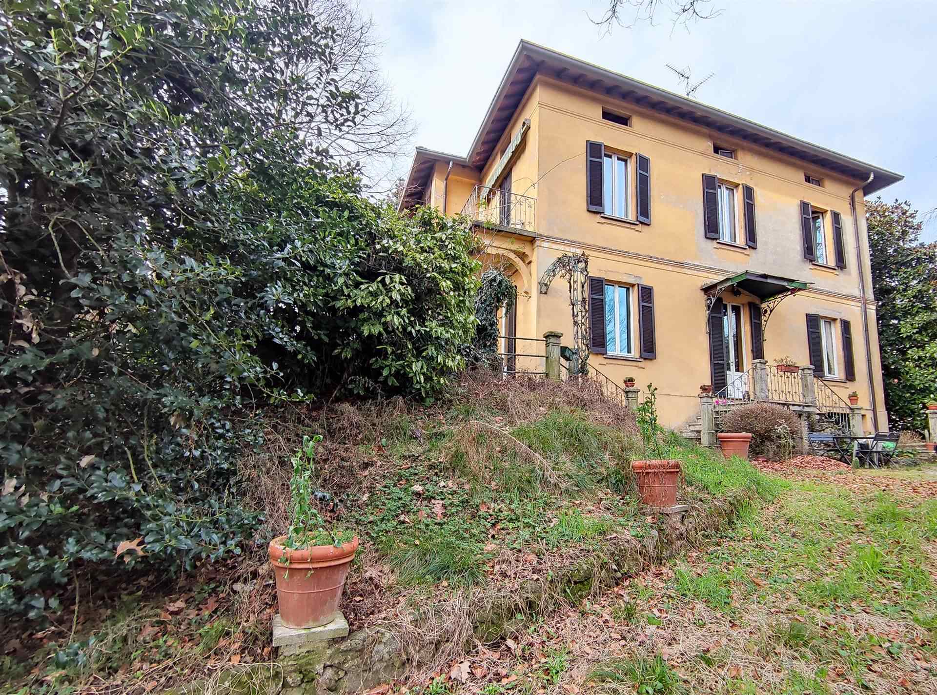 Villa Bifamiliare in Vendita a Bregnano