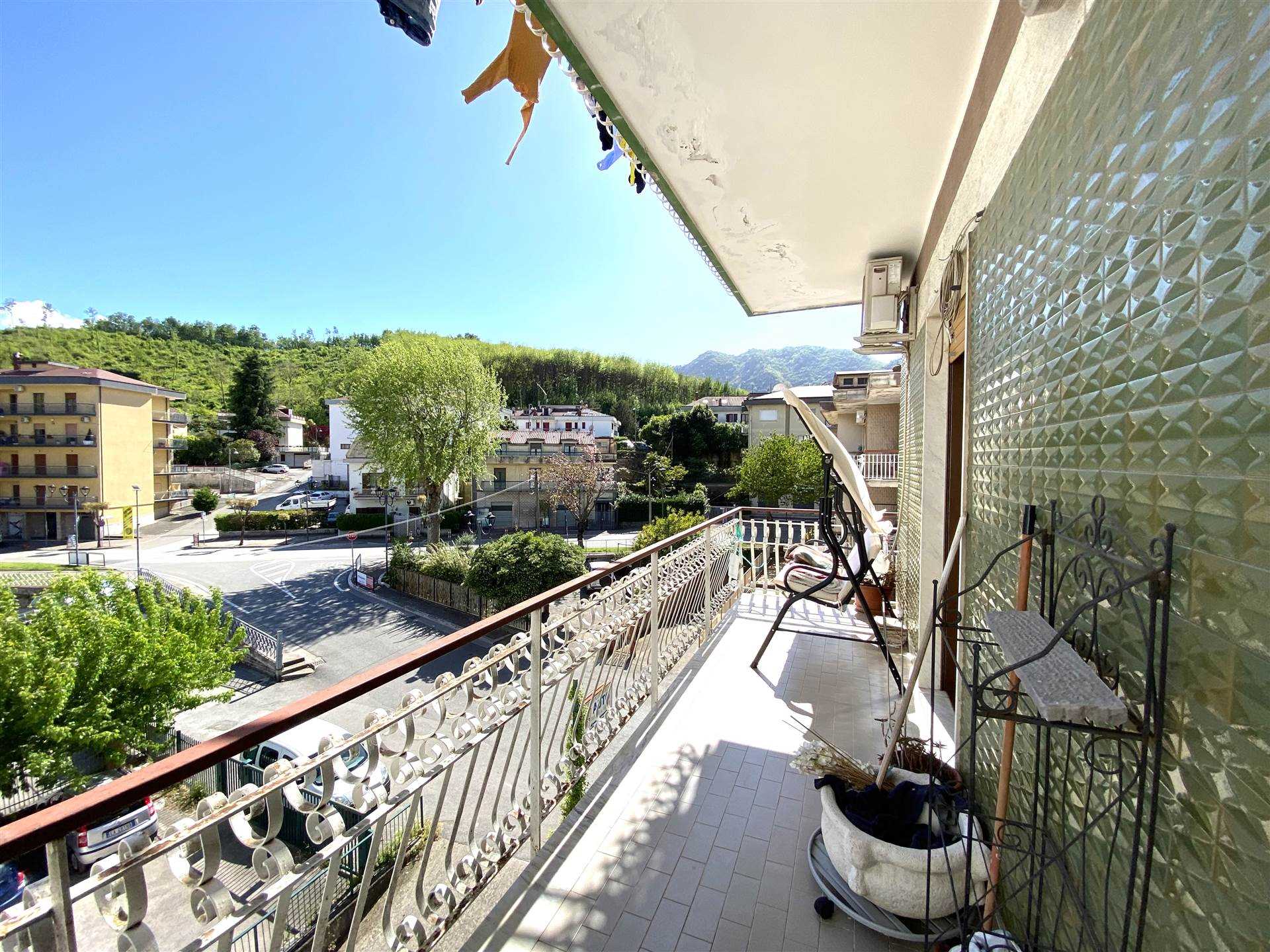 Appartamento in vendita a Baronissi, 4 locali, prezzo € 260.000 | PortaleAgenzieImmobiliari.it
