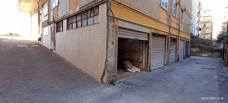 Magazzino in affitto a Salerno - Zona: Pastena