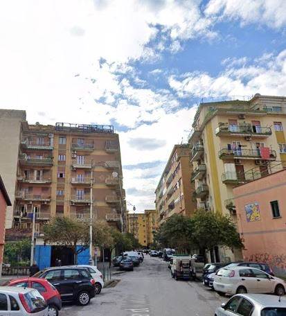 Negozio / Locale in vendita a Salerno, 1 locali, zona ena, prezzo € 37.000 | PortaleAgenzieImmobiliari.it