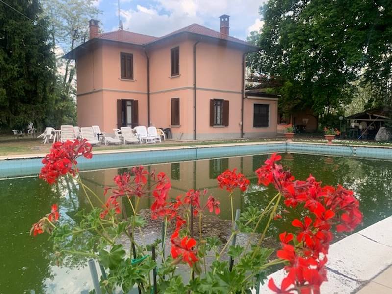 Villa in vendita a Gambolò, 8 locali, prezzo € 380.000 | PortaleAgenzieImmobiliari.it