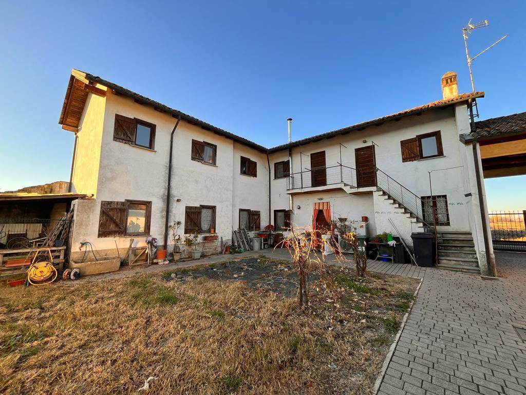 Rustico / Casale in vendita a Gambolò, 6 locali, zona ana, prezzo € 270.000 | PortaleAgenzieImmobiliari.it