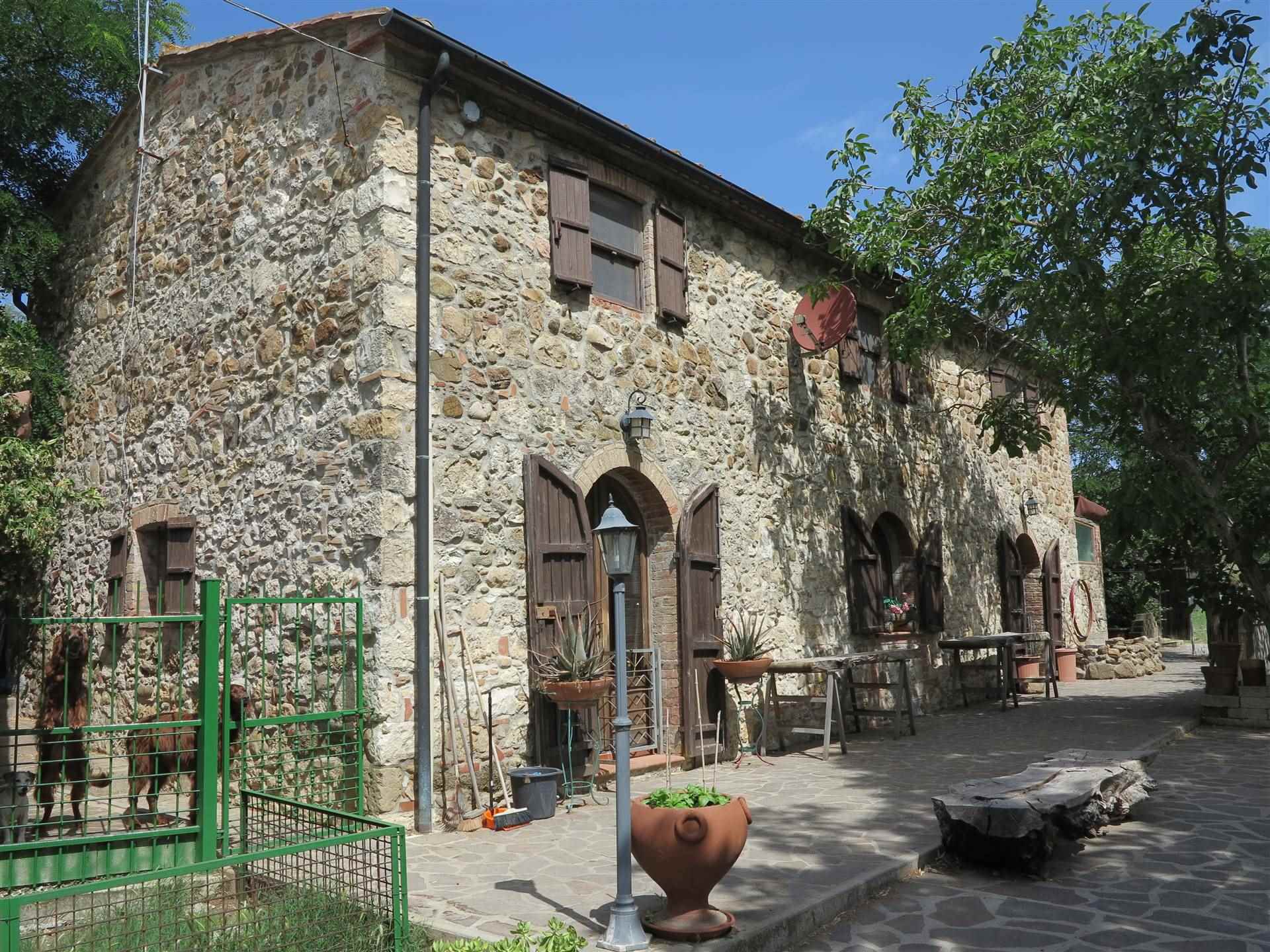 Rustico / Casale in vendita a Monterotondo Marittimo, 5 locali, prezzo € 390.000 | CambioCasa.it