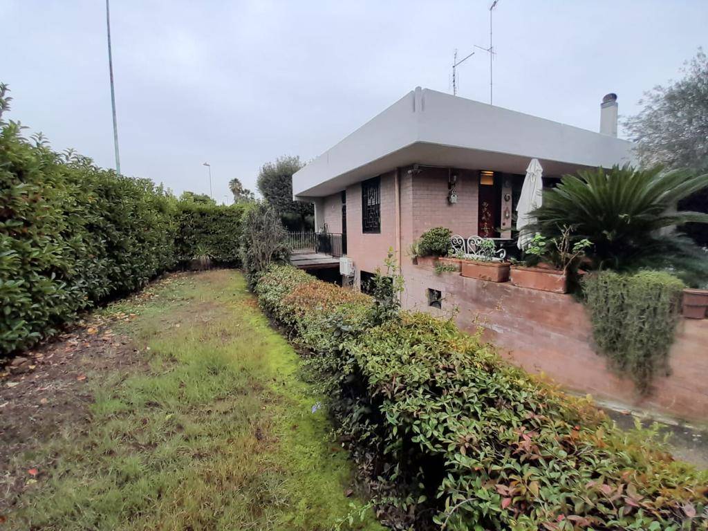 Villa in vendita a Valenzano, 4 locali, prezzo € 285.000 | PortaleAgenzieImmobiliari.it
