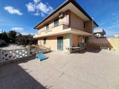 Villa in vendita a Valenzano, 4 locali, prezzo € 229.000 | PortaleAgenzieImmobiliari.it