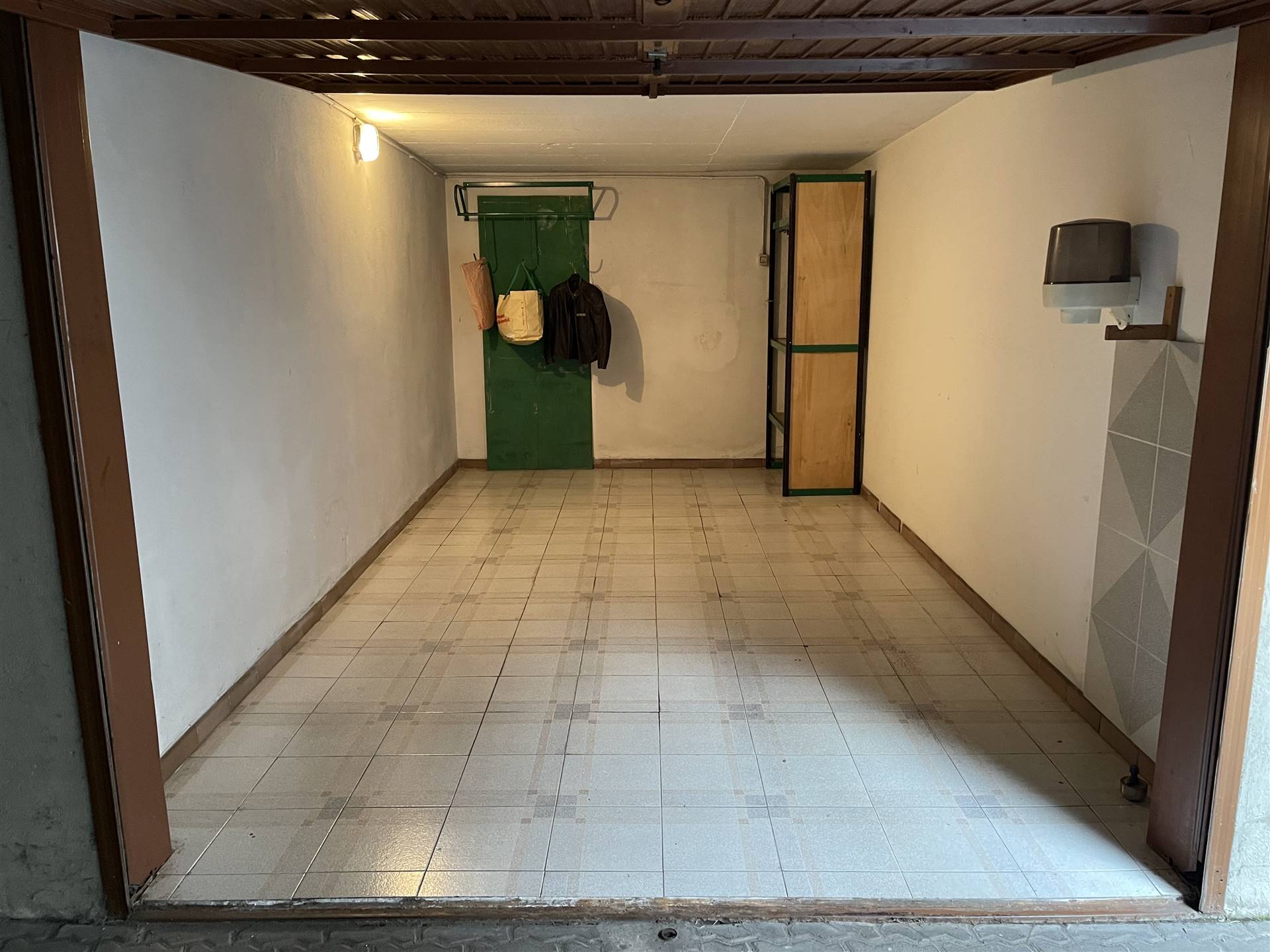 Box / Garage in vendita a Cornaredo, 1 locali, prezzo € 23.000 | CambioCasa.it