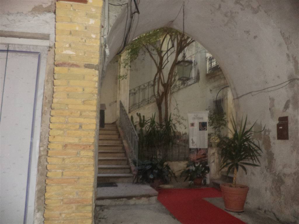 Palazzo / Stabile in vendita a Sciacca, 15 locali, zona Località: CENTRO STORICO, prezzo € 400.000 | PortaleAgenzieImmobiliari.it