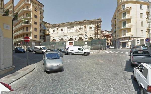 Negozio / Locale in vendita a Avellino, 9999 locali, zona Zona: Centro storico, prezzo € 90.000 | CambioCasa.it