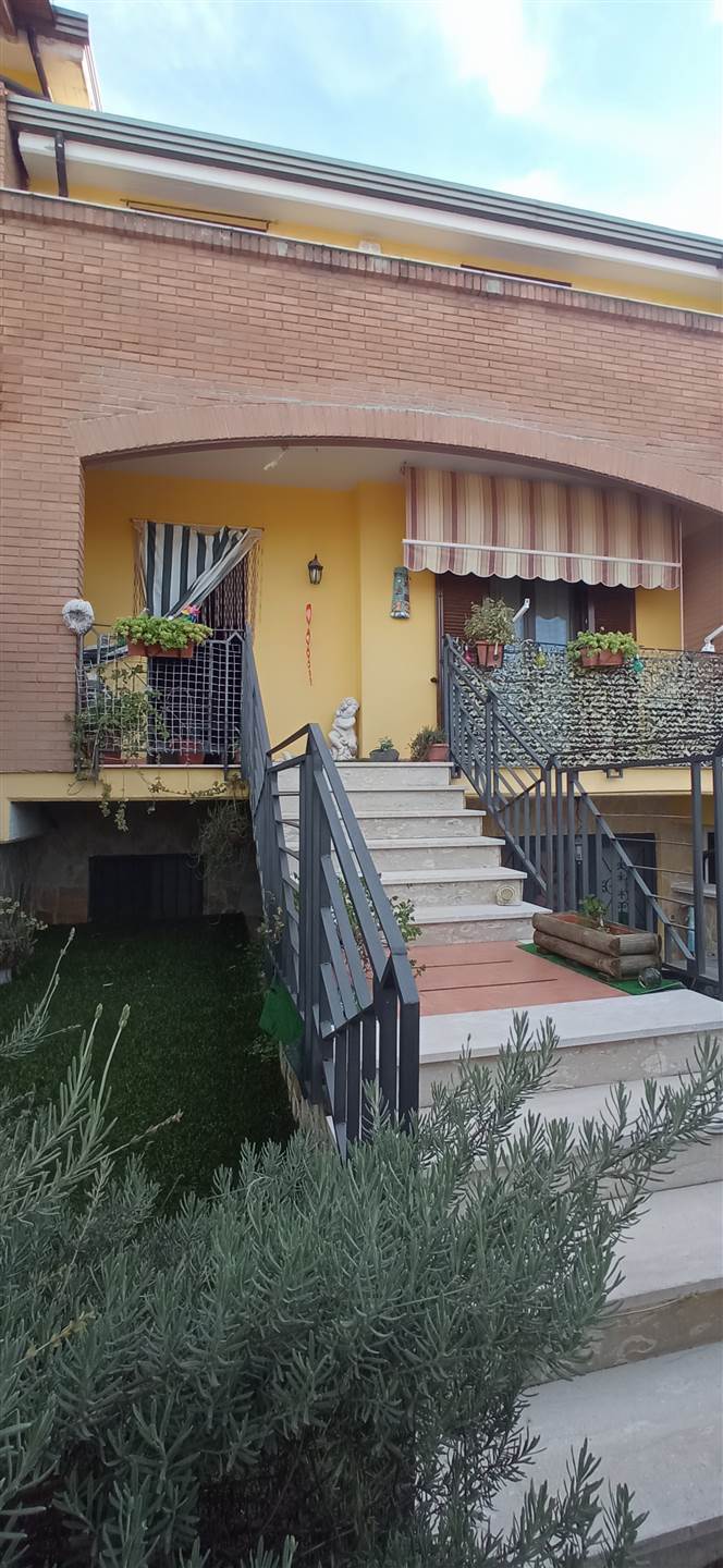 Villa in vendita a Pratola Serra
