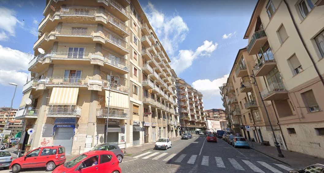 Appartamento in vendita a Avellino, 3 locali, zona ro, prezzo € 80.000 | PortaleAgenzieImmobiliari.it