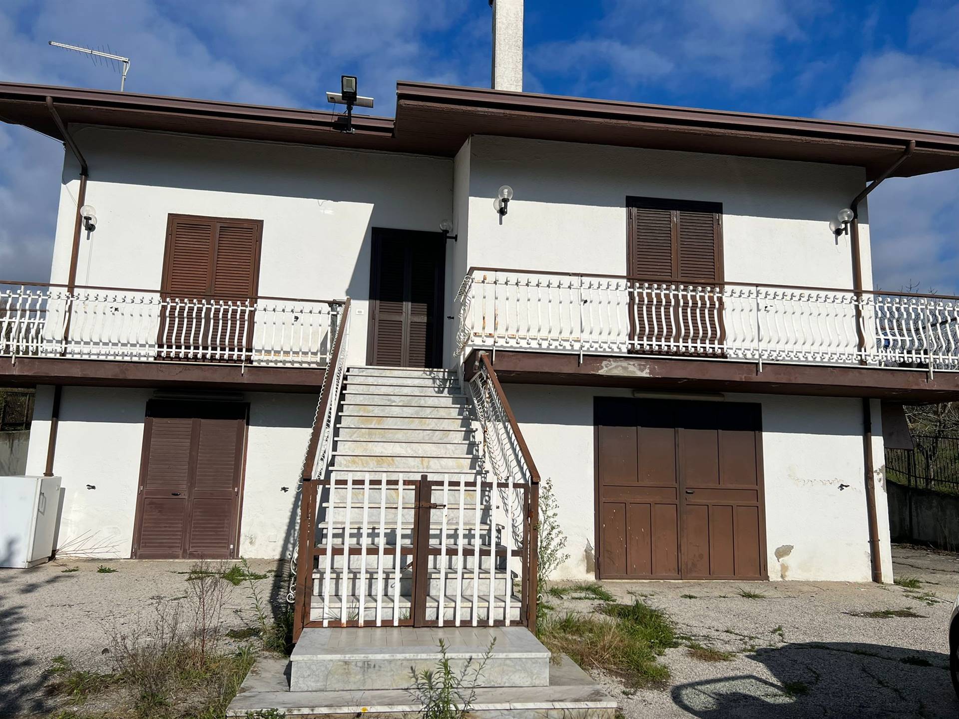Villa in vendita a Montefalcione, 4 locali, zona Zona: Cataldi, prezzo € 160.000 | CambioCasa.it