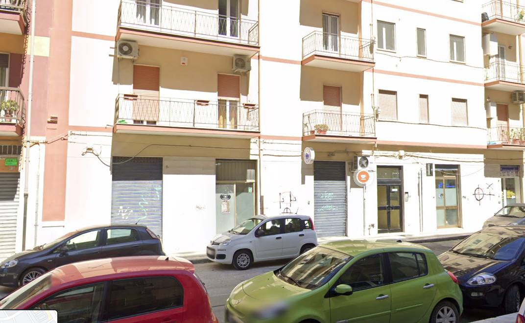 Negozio / Locale in vendita a Bari - Zona: Picone