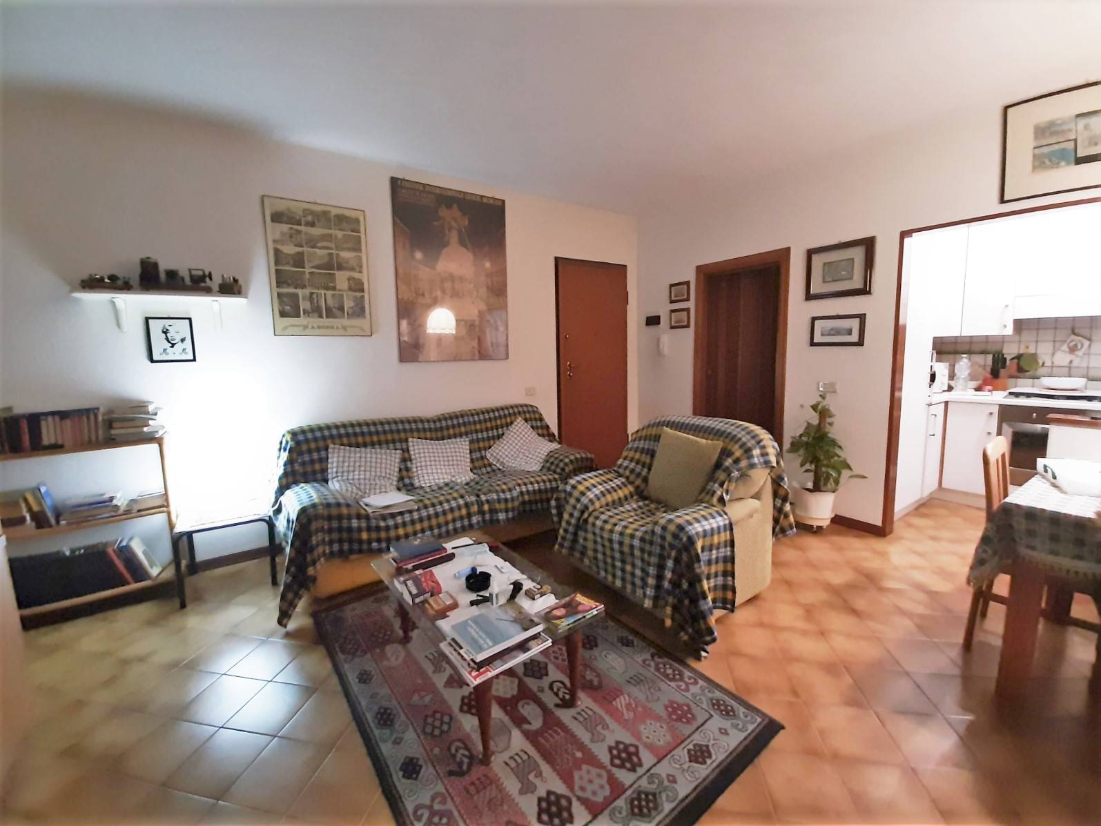 Appartamento in vendita a Montemarciano, 4 locali, zona Zona: Marina di Montemarciano, prezzo € 90.000 | CambioCasa.it