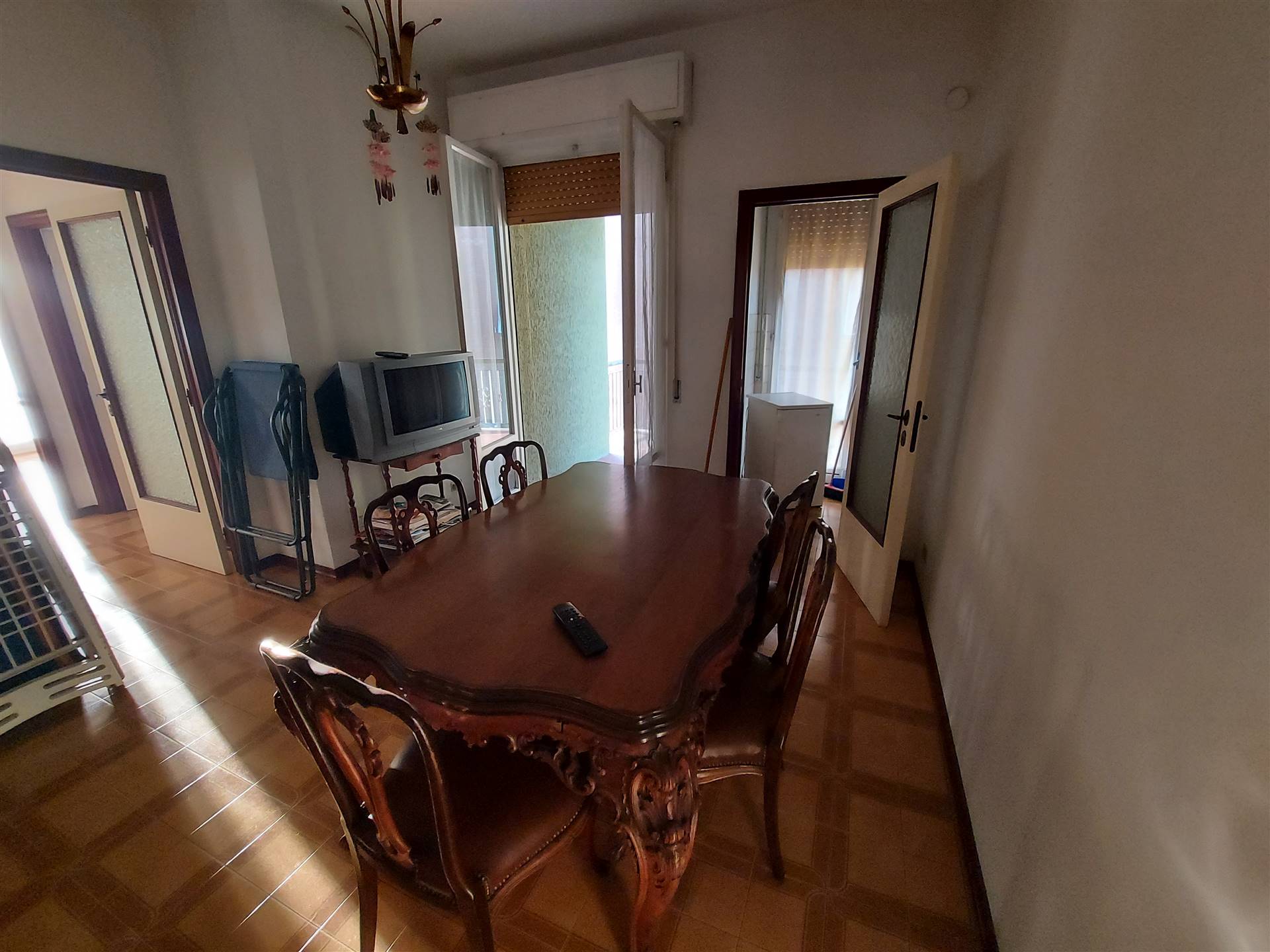 Appartamento in vendita a Montemarciano, 4 locali, zona Zona: Marina di Montemarciano, prezzo € 75.000 | CambioCasa.it