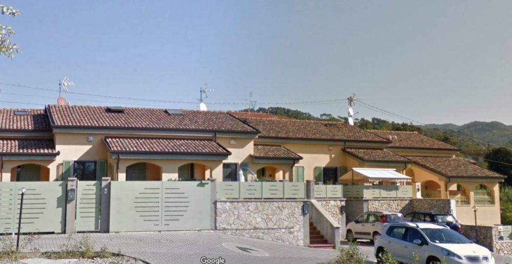Villa a Schiera in vendita a Santo Stefano di Magra, 4 locali, zona ano Magra, prezzo € 230.000 | PortaleAgenzieImmobiliari.it
