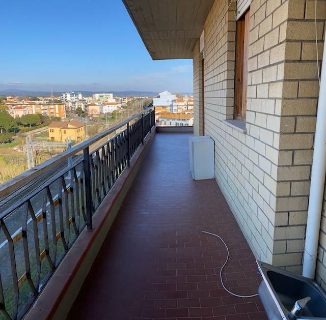 Appartamento in vendita a Follonica, 4 locali, zona Località: MASSETANA, prezzo € 235.000 | PortaleAgenzieImmobiliari.it