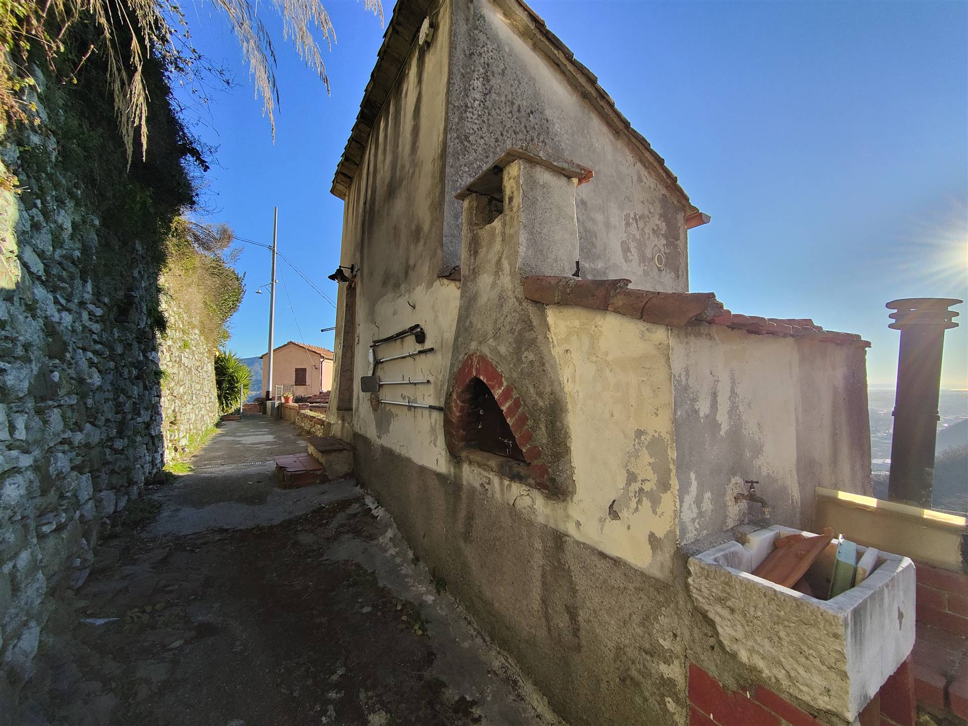 Villa in vendita a Vezzano Ligure, 2 locali, zona ano Inferiore, prezzo € 30.000 | PortaleAgenzieImmobiliari.it
