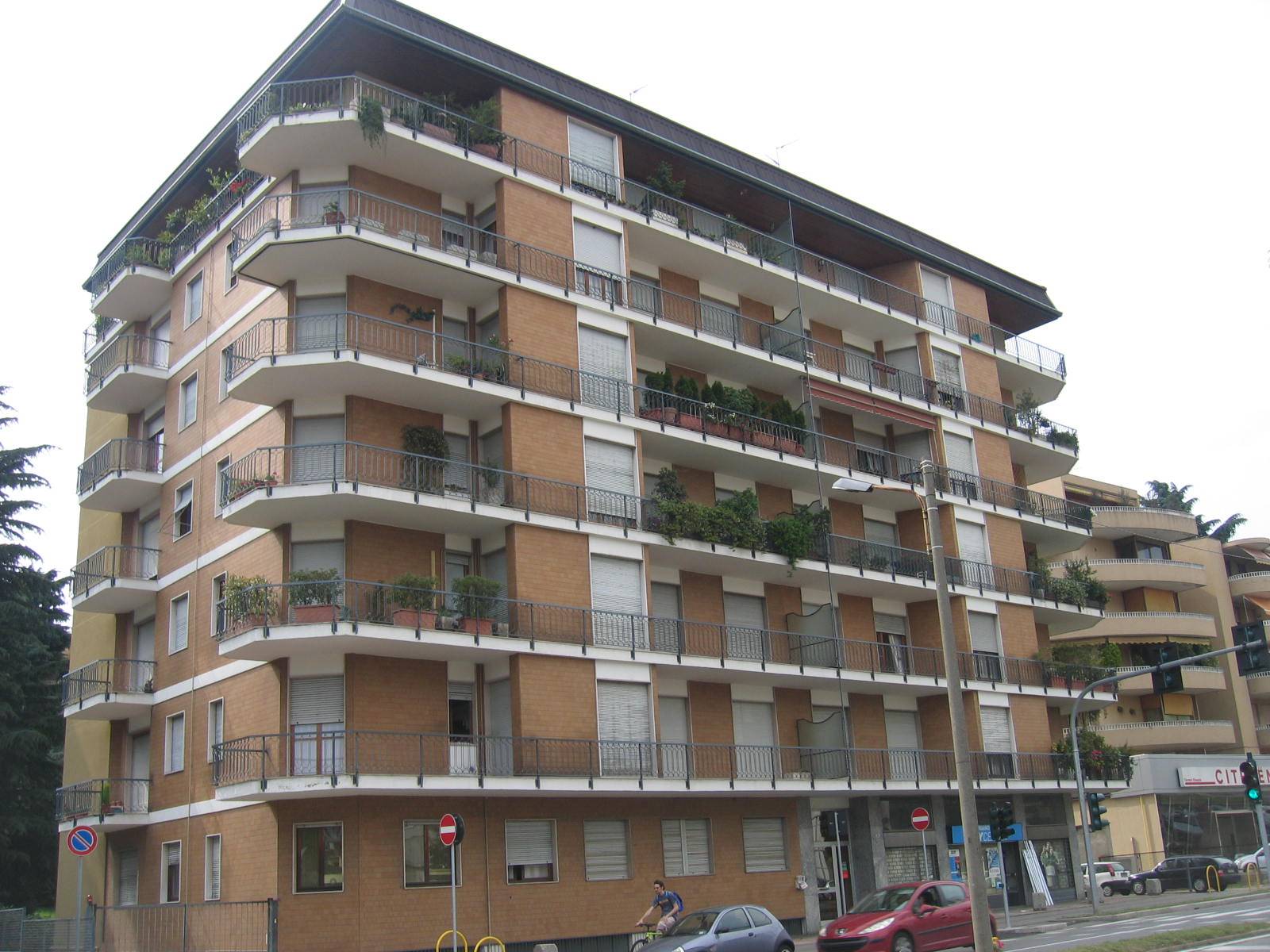 Appartamento in vendita a Gallarate, 3 locali, prezzo € 105.000 | PortaleAgenzieImmobiliari.it