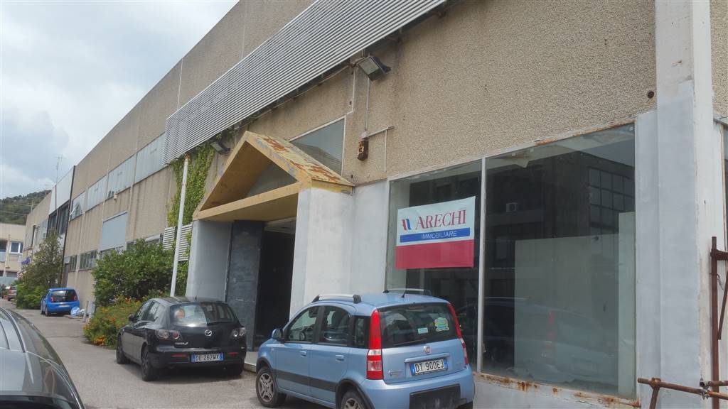 Negozio / Locale in affitto a Salerno, 9999 locali, zona Località: SAN LEONARDO / ARECHI / MIGLIARO, prezzo € 4.500 | PortaleAgenzieImmobiliari.it