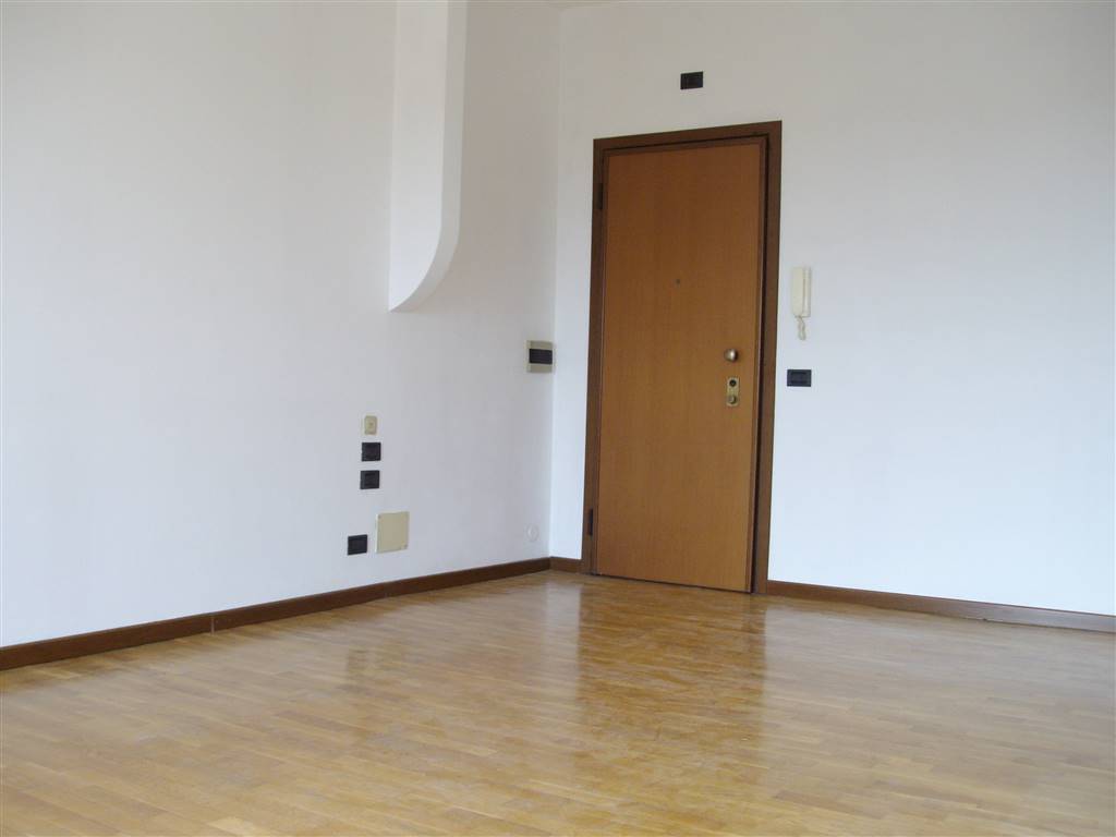 Appartamento in vendita a Cornate d'Adda, 2 locali, prezzo € 80.000 | PortaleAgenzieImmobiliari.it