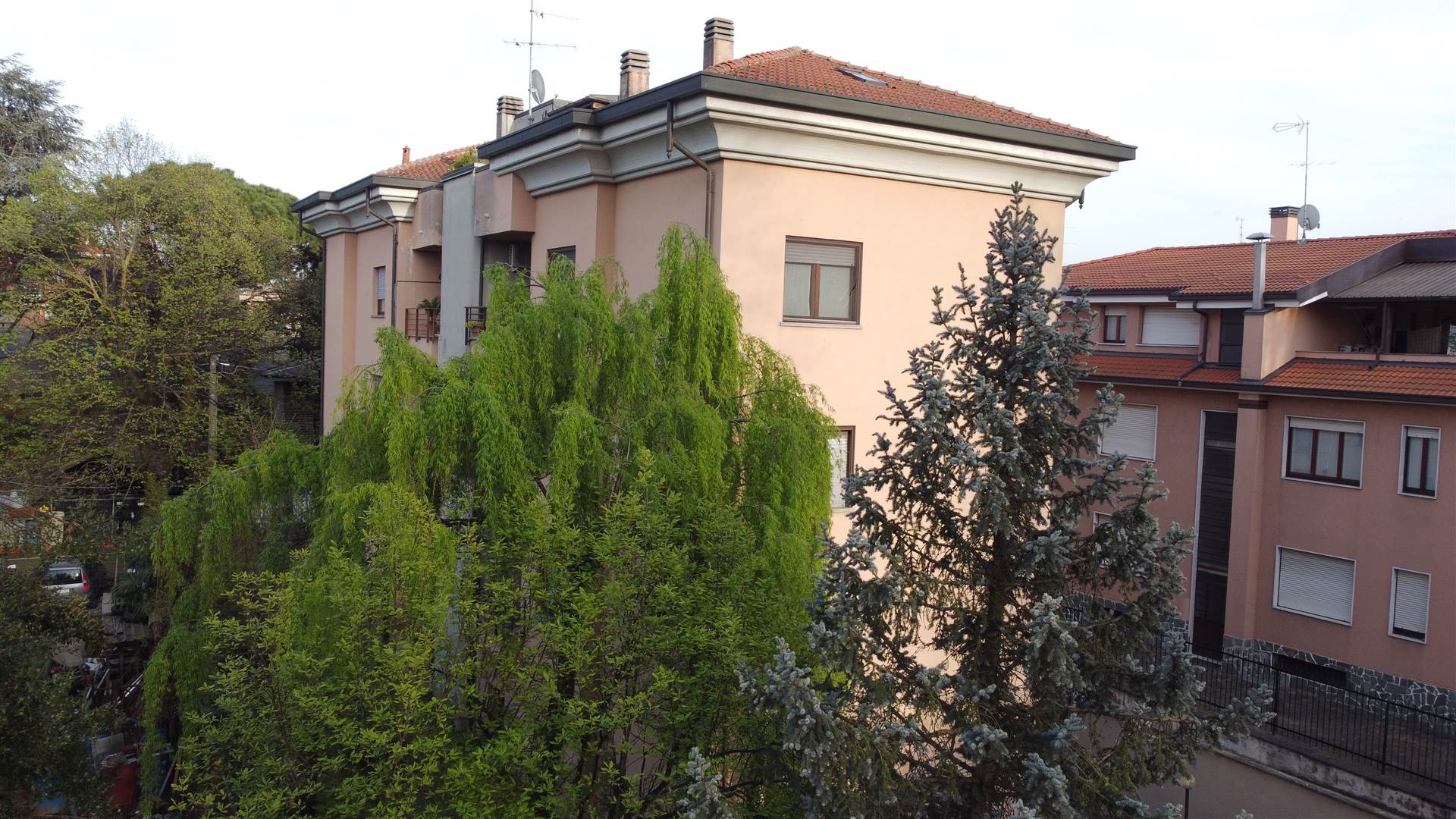 Appartamento in vendita a Monza, 4 locali, zona Via Libertà, Cederna, San Albino, prezzo € 289.000 | PortaleAgenzieImmobiliari.it