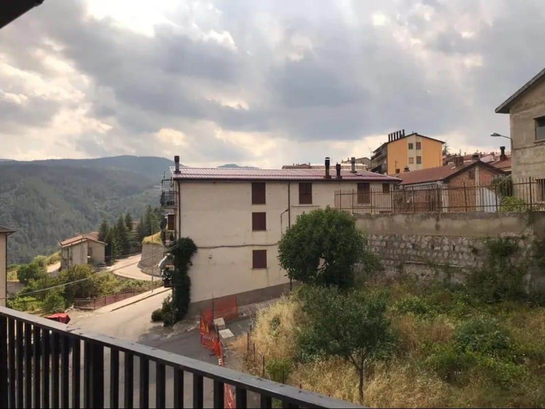 Appartamento in vendita a San Giovanni in Fiore, 2 locali, prezzo € 40.000 | PortaleAgenzieImmobiliari.it