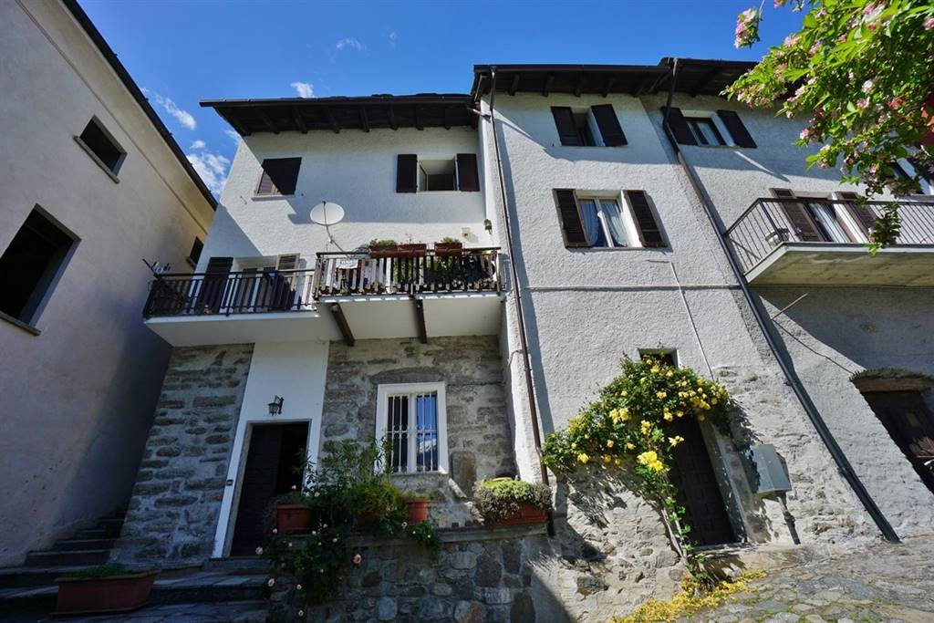 Villa in vendita a Ardenno, 8 locali, prezzo € 69.000 | PortaleAgenzieImmobiliari.it