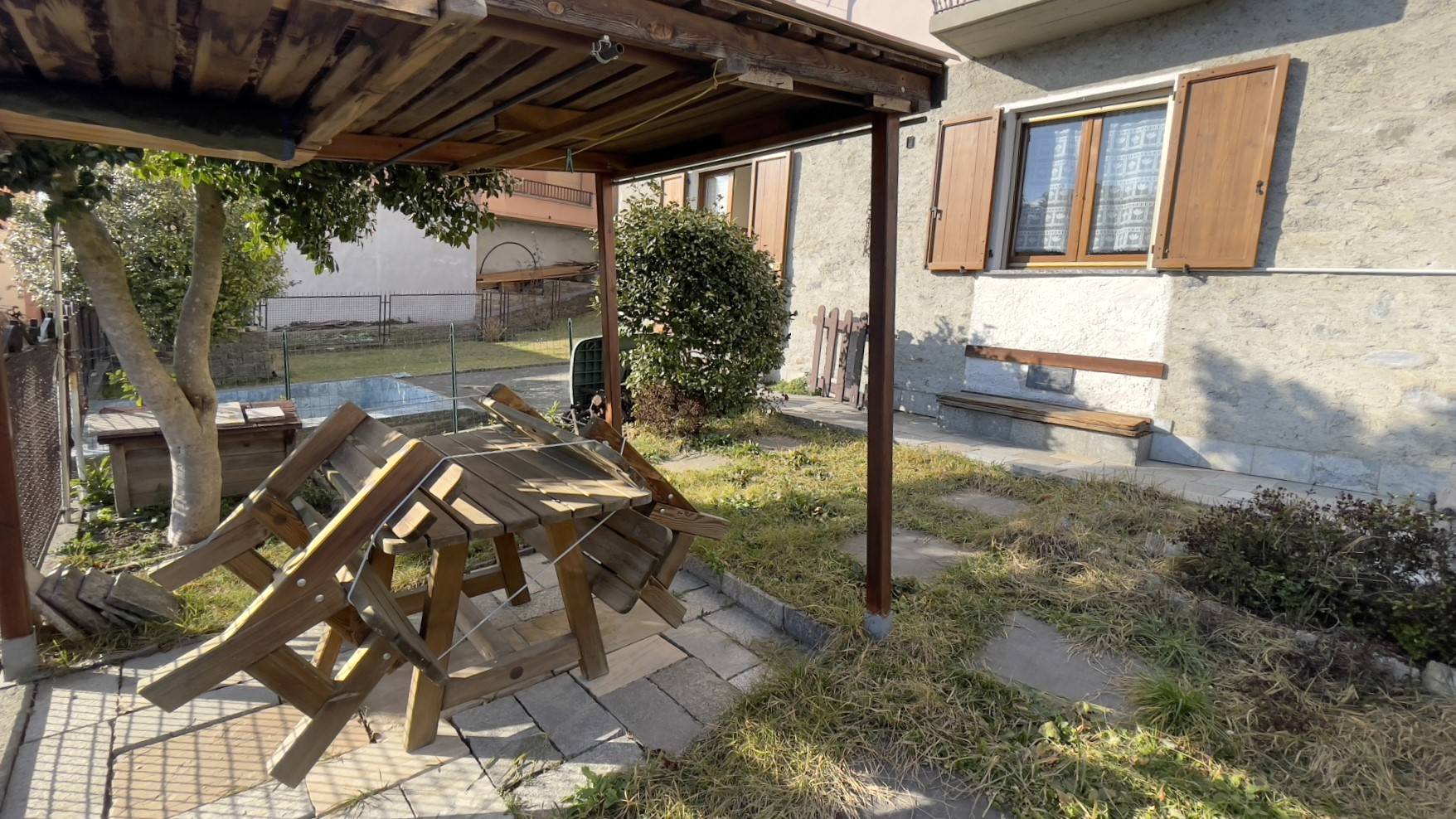 Appartamento in vendita a Buglio in Monte, 3 locali, prezzo € 43.000 | PortaleAgenzieImmobiliari.it