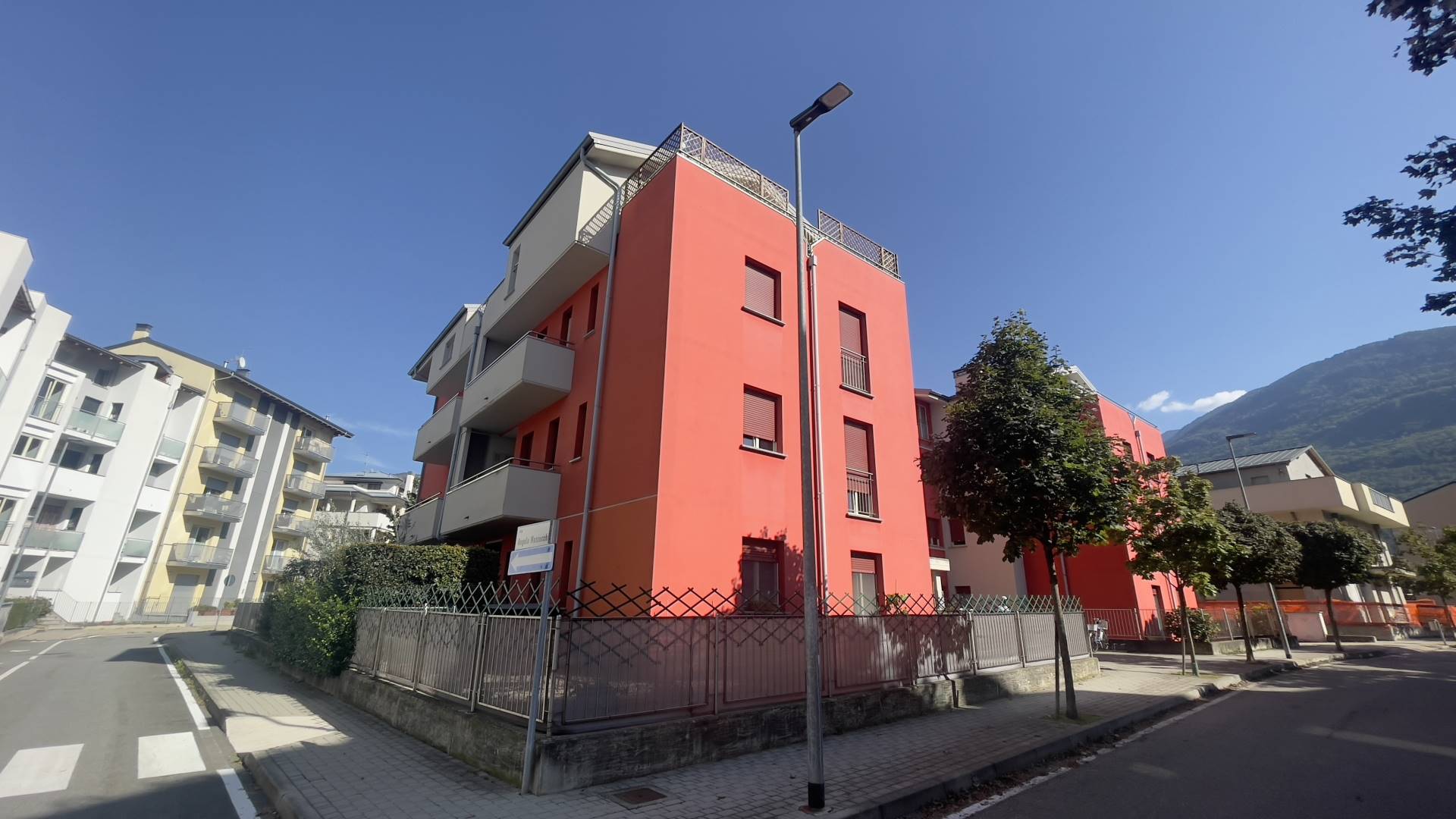 Appartamento in vendita a Morbegno, 4 locali, prezzo € 143.000 | CambioCasa.it