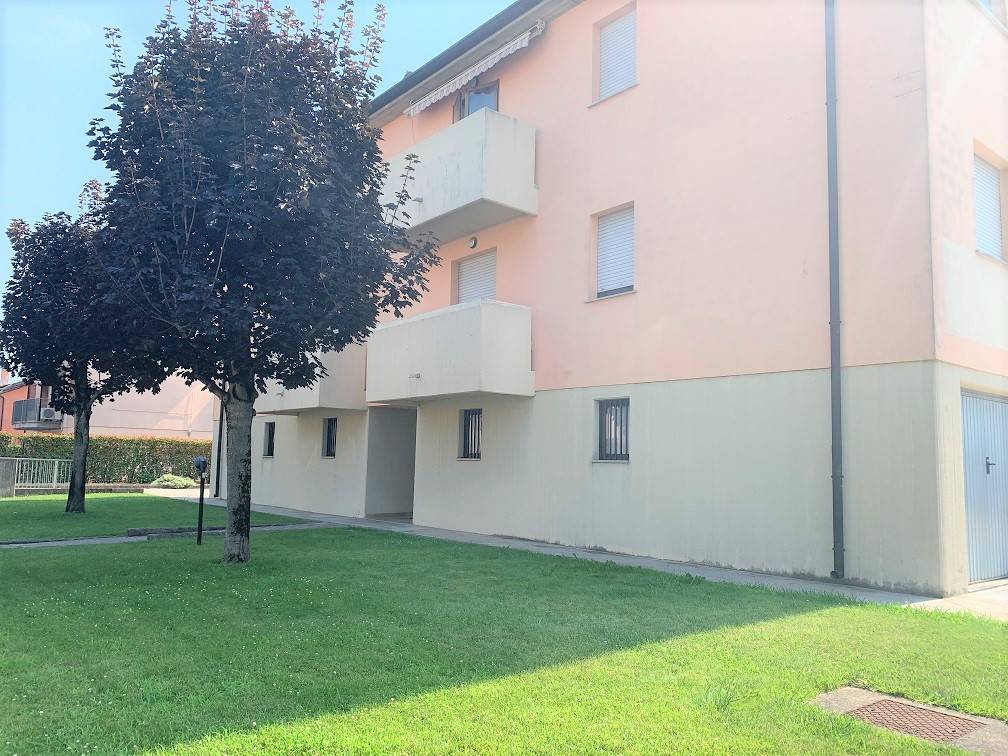 Appartamento in affitto a Porto Mantovano, 2 locali, zona Zona: Bancole, Trattative riservate | CambioCasa.it