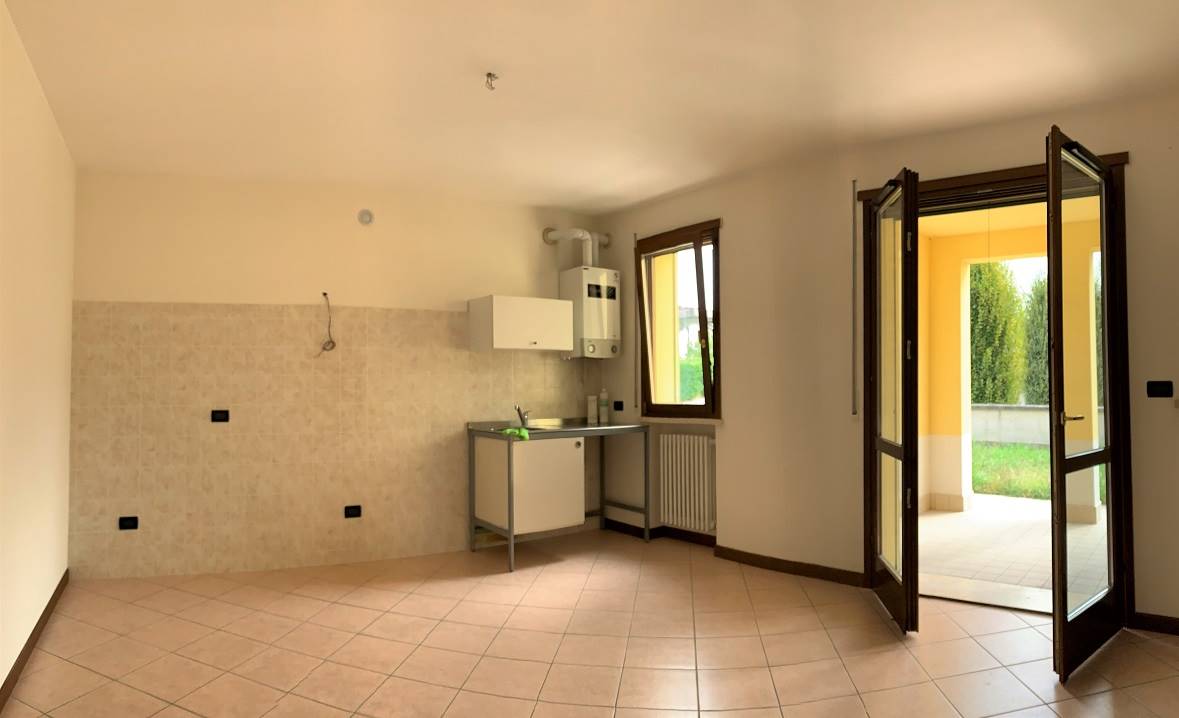 Appartamento in vendita a Porto Mantovano, 3 locali, zona Zona: Sant'Antonio (capoluogo), prezzo € 139.000 | CambioCasa.it