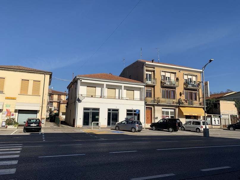 Palazzo / Stabile in vendita a Castel d'Ario, 12 locali, zona ro Urbano, prezzo € 160.000 | PortaleAgenzieImmobiliari.it