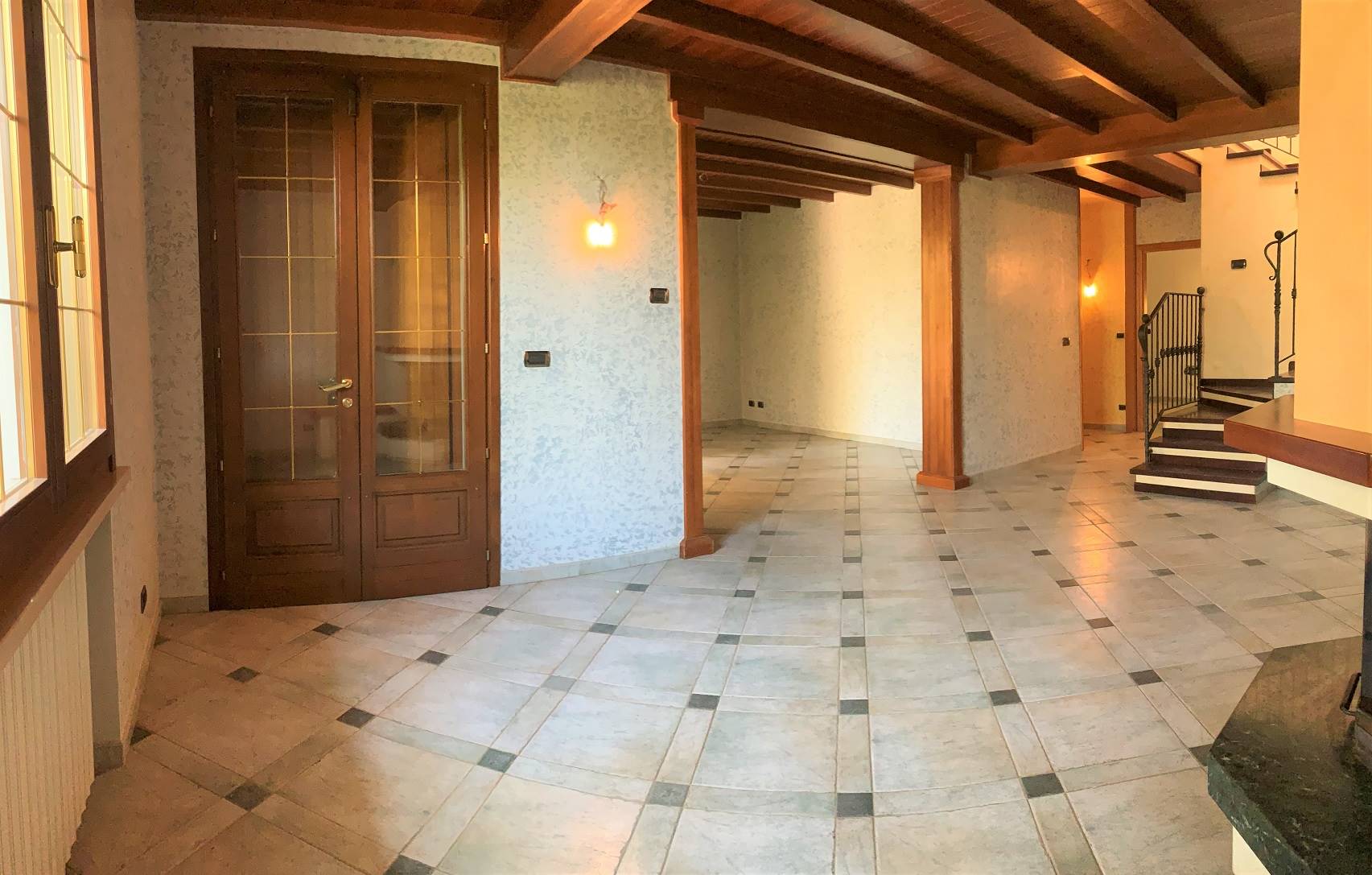 Villa a Schiera in vendita a Castel d'Ario, 7 locali, zona Zona: Centro Urbano, prezzo € 205.000 | CambioCasa.it