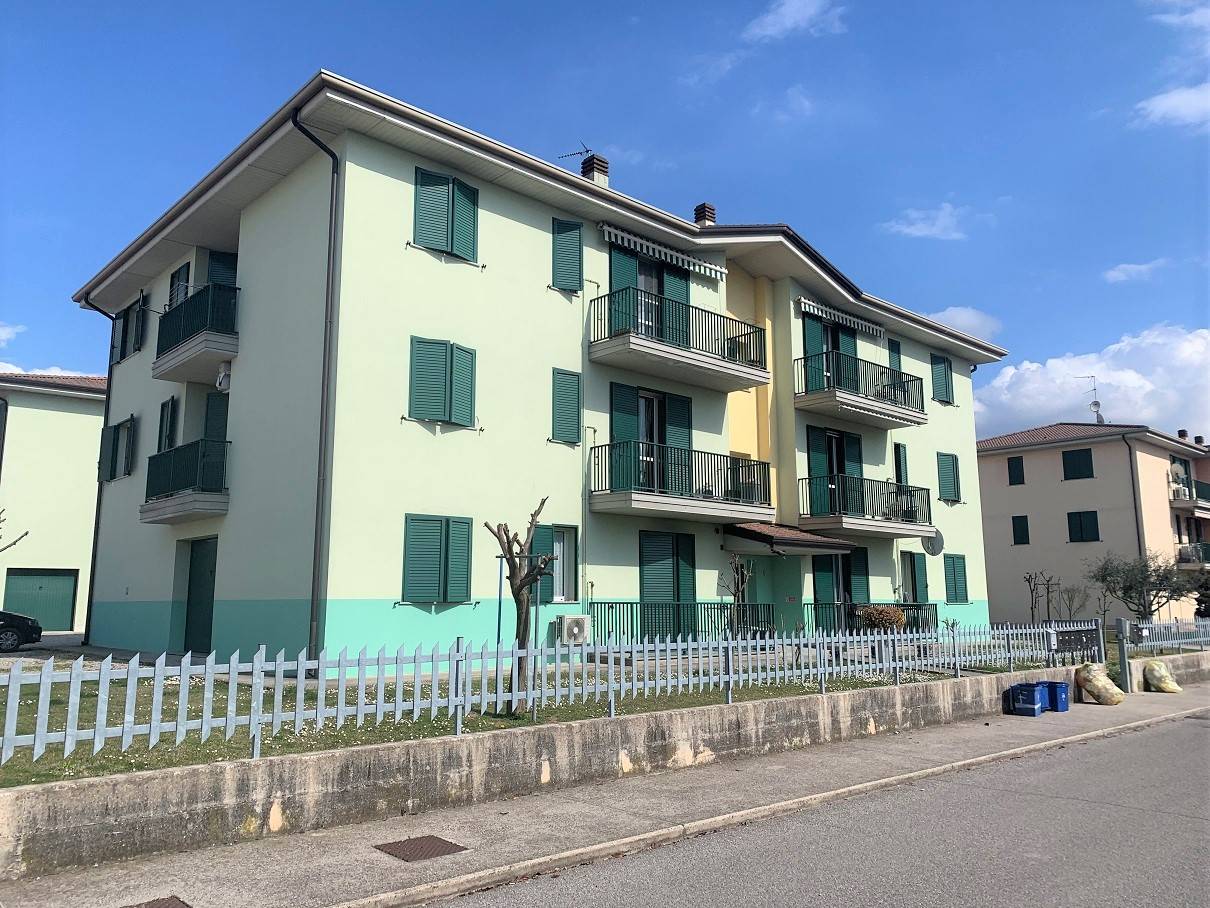 Appartamento in vendita a Castel d'Ario, 3 locali, zona ro Urbano, prezzo € 68.000 | PortaleAgenzieImmobiliari.it