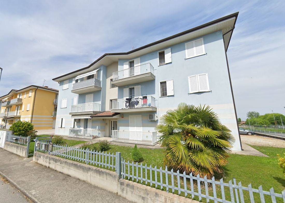 Appartamento in vendita a Castel d'Ario, 3 locali, zona Zona: Centro Urbano, prezzo € 55.000 | CambioCasa.it