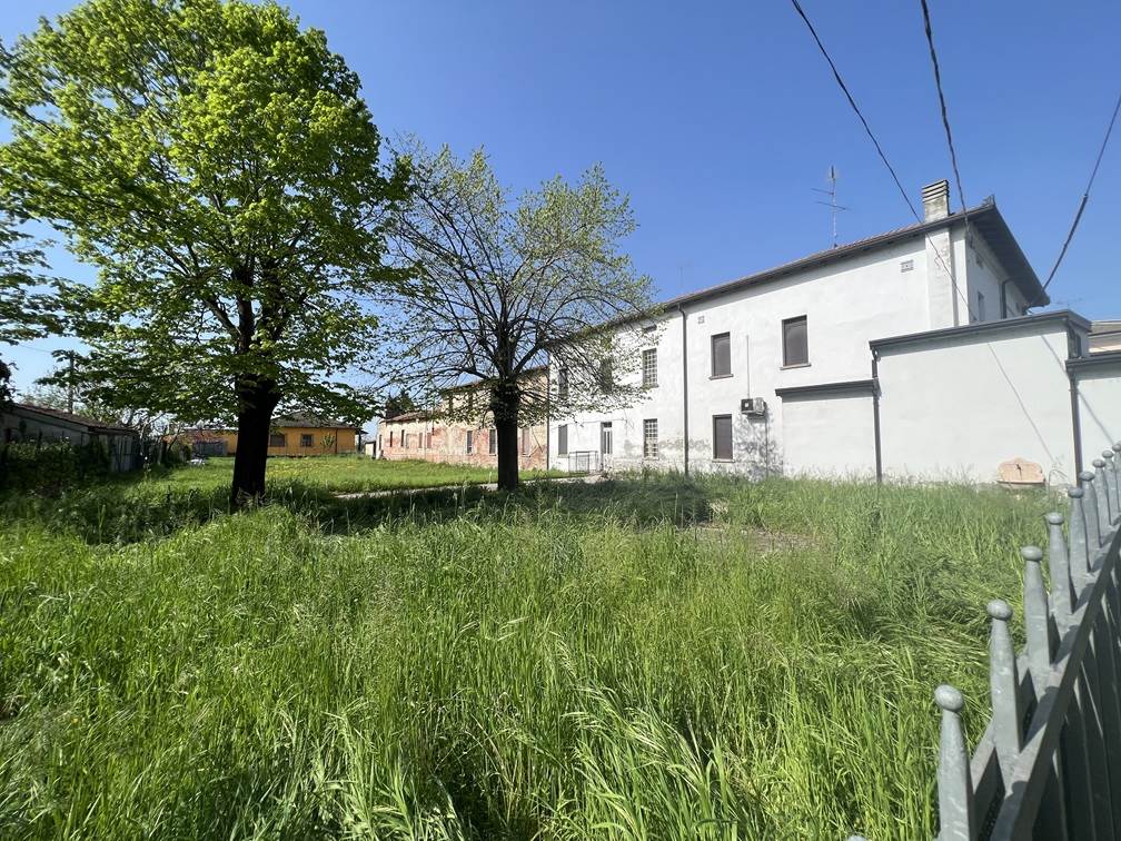 Villa in vendita a Roncoferraro - Zona: Nosedole