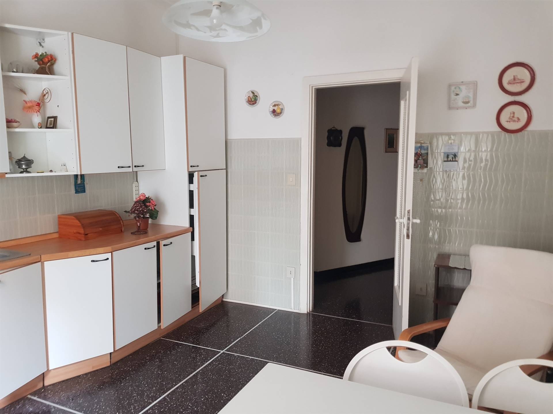 Appartamento in vendita a Arenzano, 2 locali, prezzo € 170.000 | PortaleAgenzieImmobiliari.it