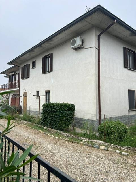 Villa Bifamiliare in Vendita a Tromello