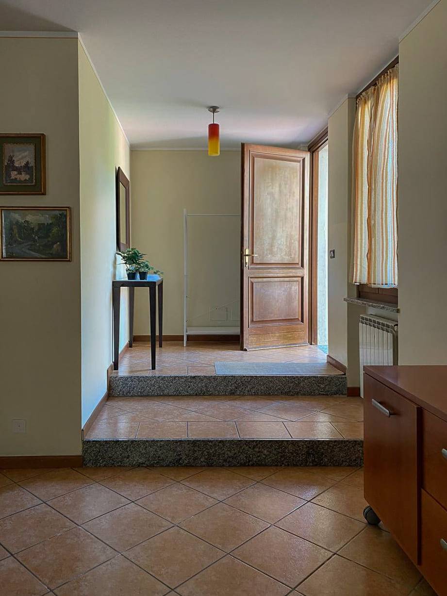 Appartamento in vendita a Acquanegra Cremonese, 8 locali, prezzo € 105.000 | PortaleAgenzieImmobiliari.it
