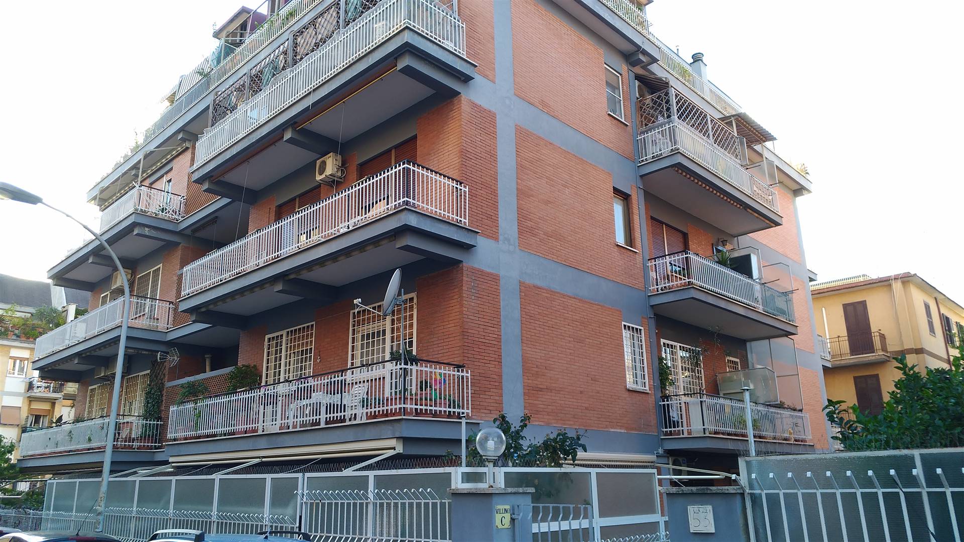 Appartamento in vendita a Roma, 3 locali, zona Zona: 28 . Torrevecchia - Pineta Sacchetti - Ottavia, prezzo € 235.000 | CambioCasa.it