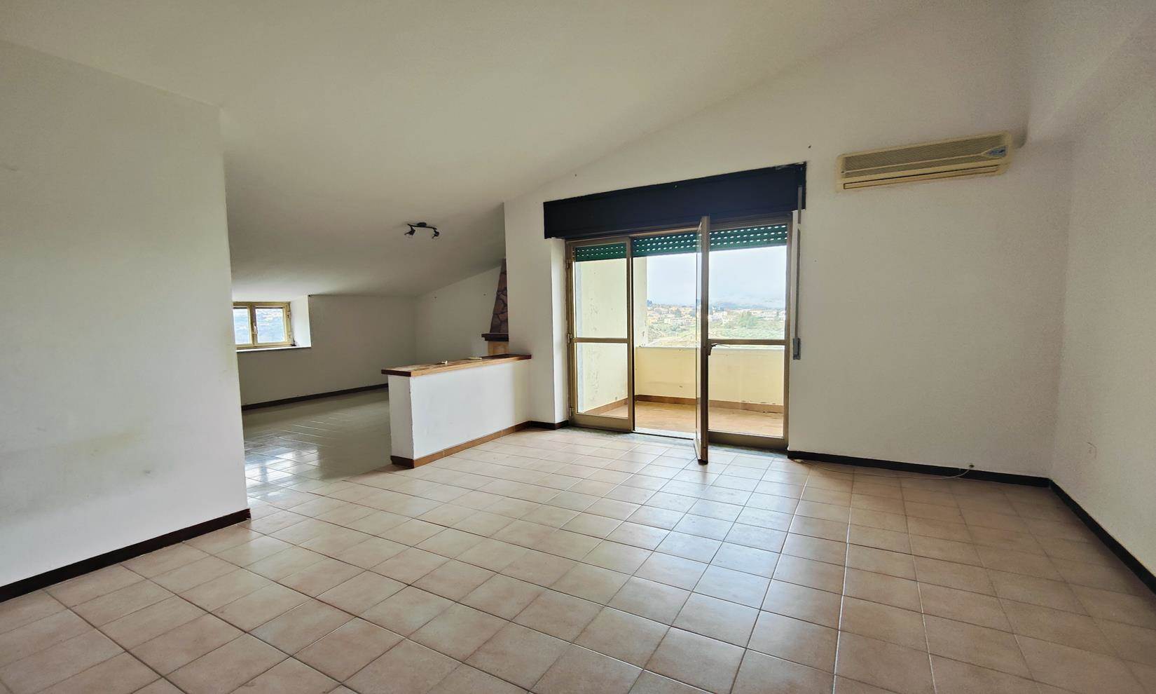 Appartamento in vendita a Carolei, 4 locali, zona e, prezzo € 56.000 | PortaleAgenzieImmobiliari.it